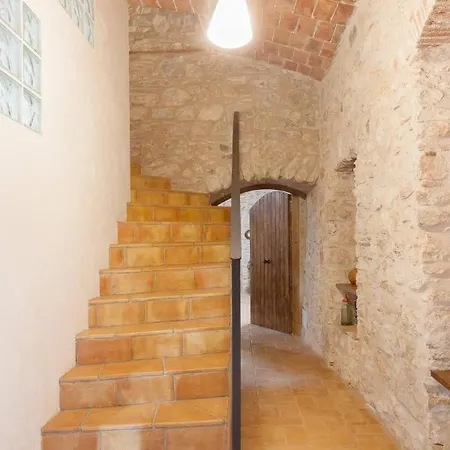 Feliu, Masia Stone House, And Ground-floor Apartment, Sant Daniel-girona Gerona